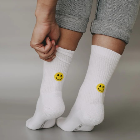 Eulenschnitt Socken Smiley gelb